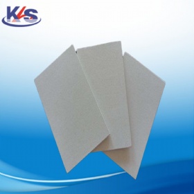 Fiber reinforced calcium silicate plate